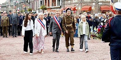Uczniowie z „jedynki” pojechali na obchody wyzwolenia francuskiego Abbeville-28254