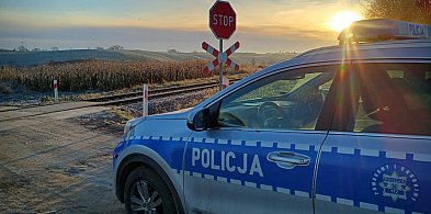 Dlaczego więcej policjantów widać na kolei?-29043