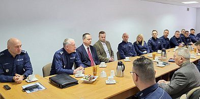 Więcej wypadków i setki kilogramów narkotyków. To nie był dobry rok dla policji-29572