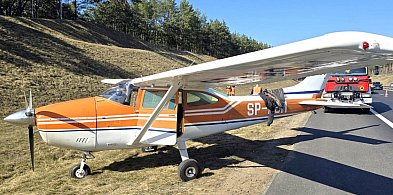 Awaryjne lądowanie na autostradzie A1 w Nowych Marzach
