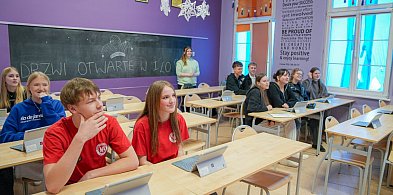 Od biologicznych eksperymentów po Euroschoolsport – I LO w Świeciu otworzyło swoje