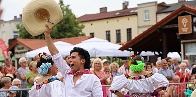 Kultury świata na wyciągnięcie ręki! Przed nami Lato z Folklorem w Świeciu
