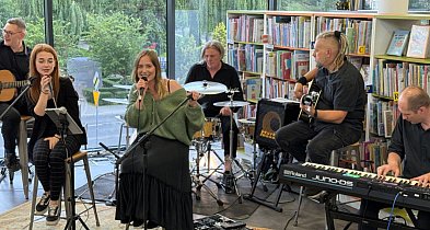 Noc Bibliotek. Niecodzienne dźwięki spomiędzy regałów książek-28371