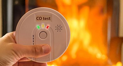 Czujka uratowała rodzinę, ranny mężczyzna trafił do szpitala-29542