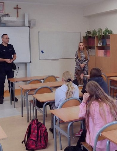 Lekcja z policjantem — Nie bądź obojętny wobec przemocy-28485