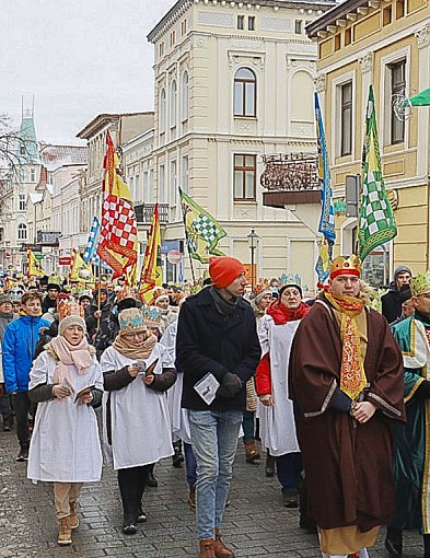 Razem za Gwiazdą! Zapraszamy na Orszaki Trzech Króli w regionie-29455