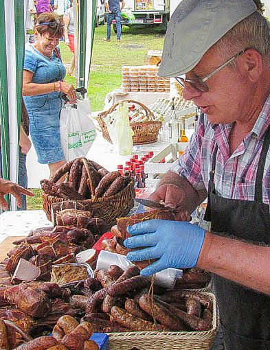 Zmiany w opłacie targowej w Świeciu. Radni stawiają na „tanie poniedziałki”