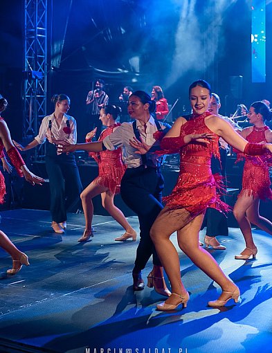 Muzyczna podróż dookoła globu. Orkiestra Dęta Świecie zaprasza