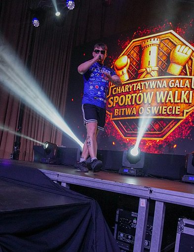 Pięści w górze, serca na dłoni — Charytatywna Gala Sportów Walki