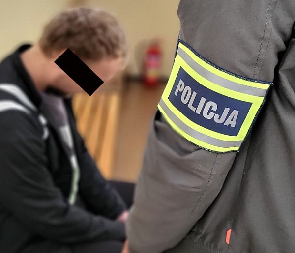 Spiżarnia ostatni bastion poszukiwanego przez policję 25-latka-28305