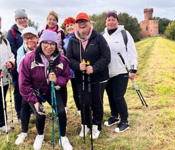 Power Walk — ruszyły spacery po zdrowie w Świeciu i Tleniu-28456