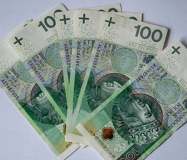 Alimenciarze zalegają miliardy złotych. Płacimy za nich wszyscy-28699