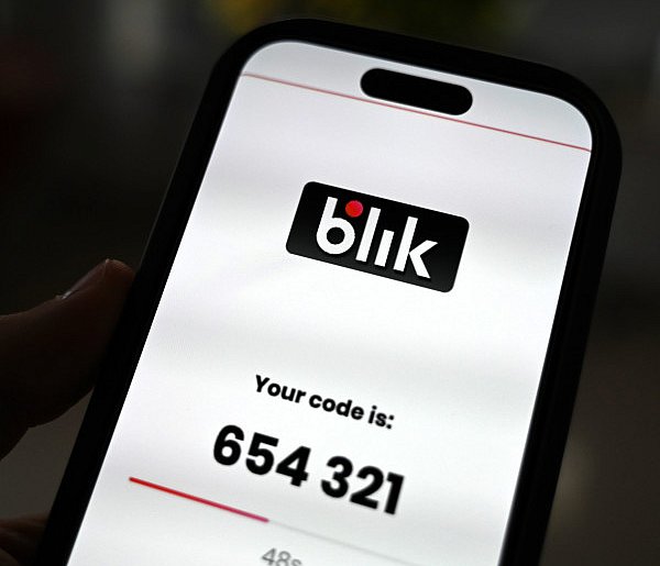 Codzienny przelew BLIK do znajomego? Skarbówka może to sprawdzać-28800