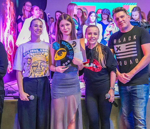 Muzyczne talenty podbiły scenę! VOCALE 2025 zakończone zwycięstwem Karoliny ZDJĘCI-28961