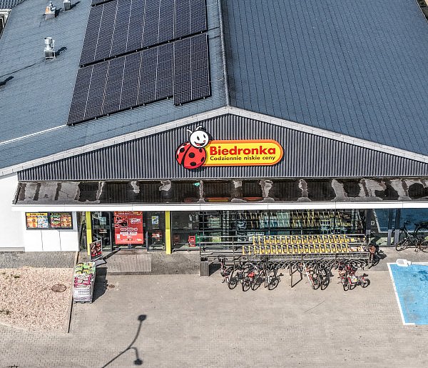 Biedronka zapłaci potężną karę. Sieć kusiła niejasną promocją-29081