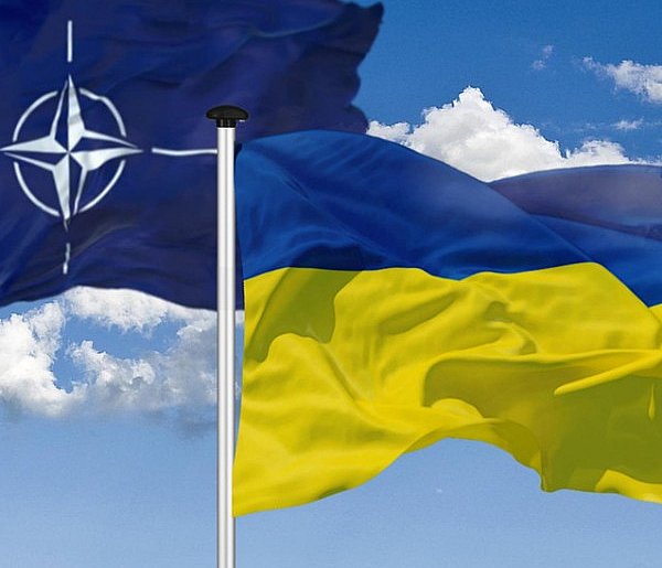 Premier Wielkiej Brytanii zwołuje pilne spotkanie liderów-29150