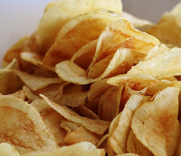 Podatek tłuszczowy uderzy w przekąski? Posłowie pokazują projekt-29181