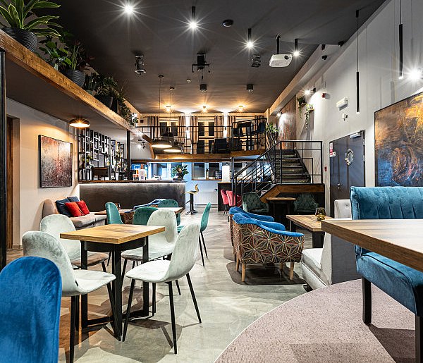 Niedziela idealna? Kawa, domowe pączki i radosny house