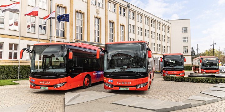 Nowe autobusy na drogach regionu