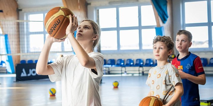Kluby młodzieżowe odmieniają codzienność w naszych sołe