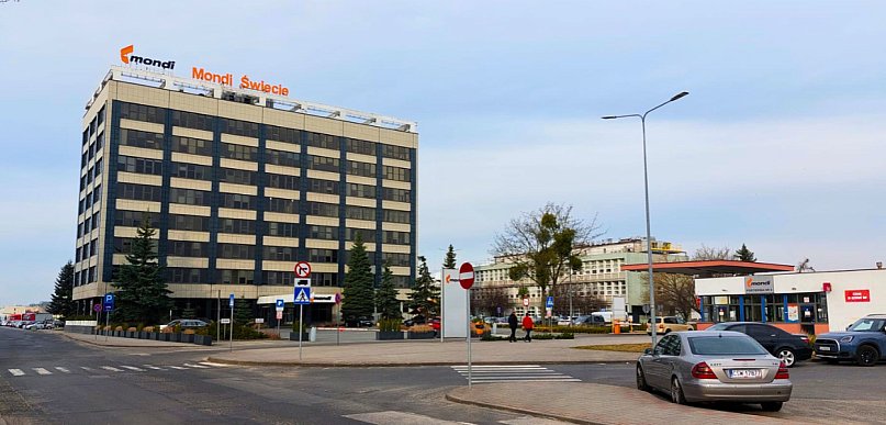 Nietypowy kolor Wisły pod lupą inspektorów. WIOŚ sprawdza ścieki z Mondi