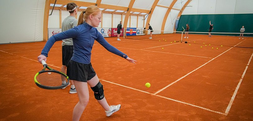 Świecie ma wreszcie swój kryty kort tenisowy i strzelnicę WIDEO