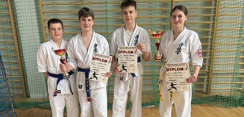 Mocne uderzenie karateków! Julia Pietras i Stanisław Rusin ze srebrem