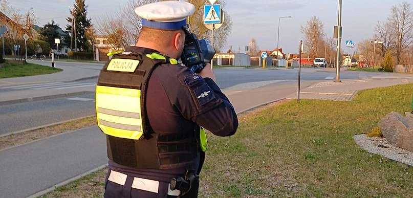 Posypały się mandaty. Kaskadowy pomiar prędkości na drogach powiatu świeckiego