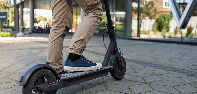 Pirat na hulajnodze. Jechał dwa razy szybciej niż pozwalają przepisy!