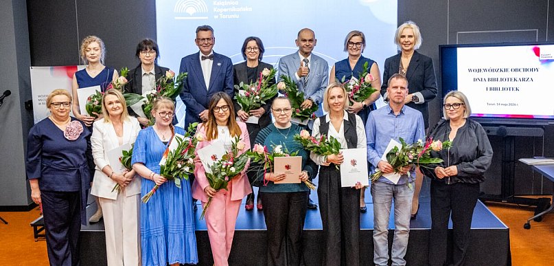Beata Szymańska —  dyrektor świeckiej biblioteki z nagrodą marszałka