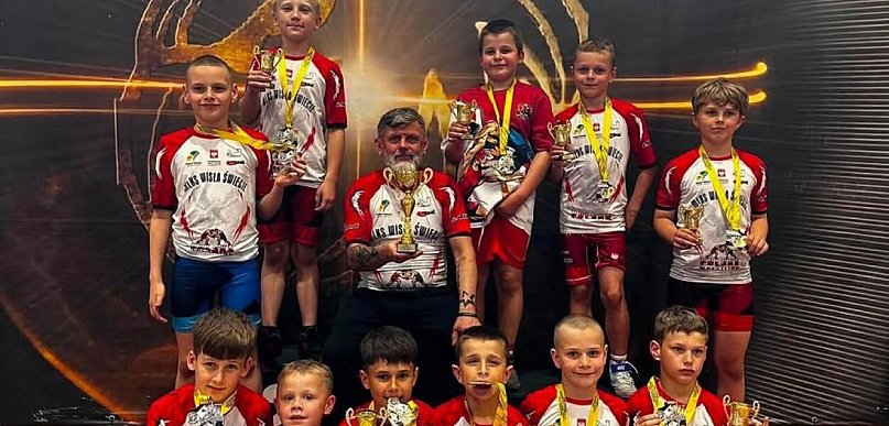 Zapaśniczy nokaut w Namysłowie! Sukces zawodników MLKS Anbud Wisła Świecie
