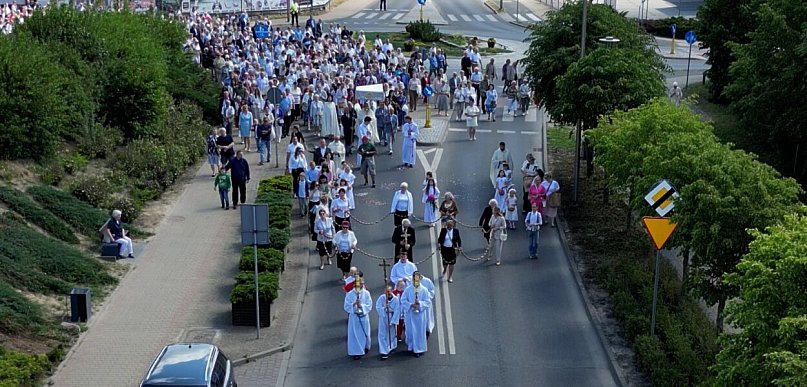 Procesja Bożego Ciała na Mariankach - nagranie z drona