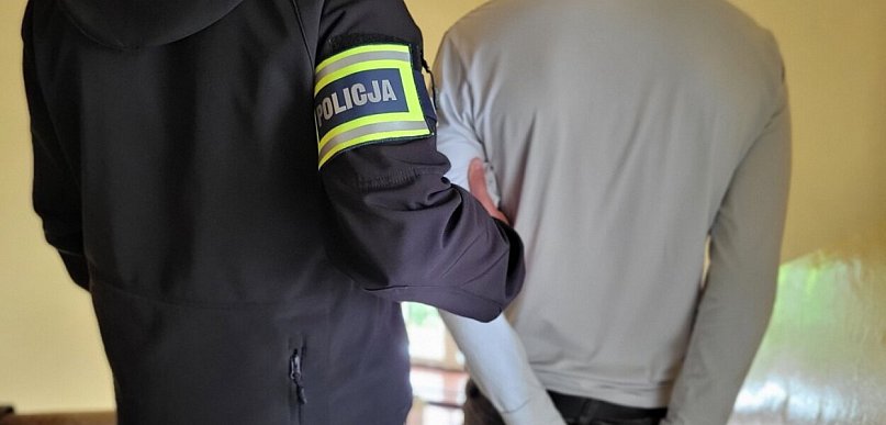 Kamieniem w szybę, a potem... prosto w ręce policji. Włamywacz z gminy Jeżewo