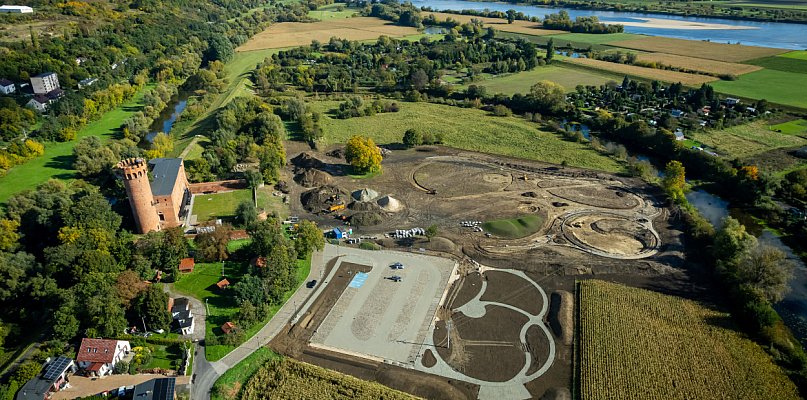 W Świeciu powstaje nowa strefa relaksu z tarasami widokowymi i placem zabaw - 28790