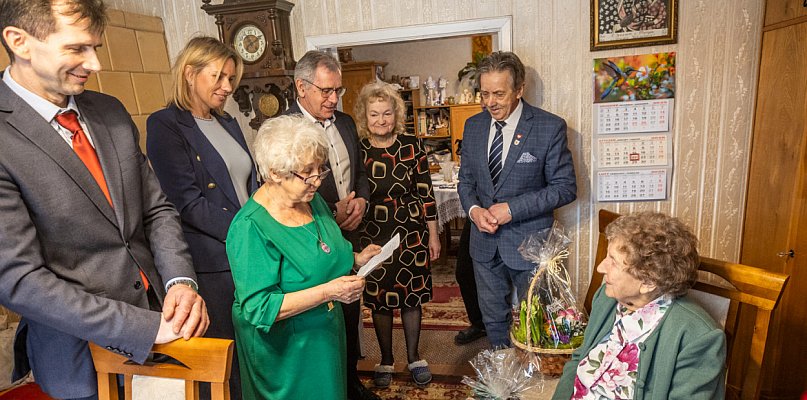 100 lat pięknej historii. Medal marszałka dla pani Pelagii