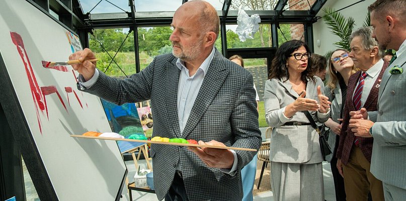 Inkluzja zamiast wykluczenia. Szpital w Świeciu ma oranżerię