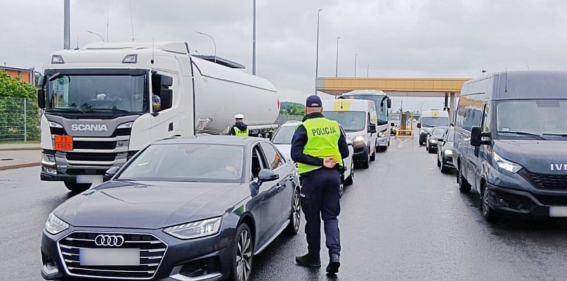 Ponad 1300 skontrolowanych kierowców na A1