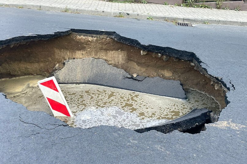 Zapadła się ulica Świętopełka