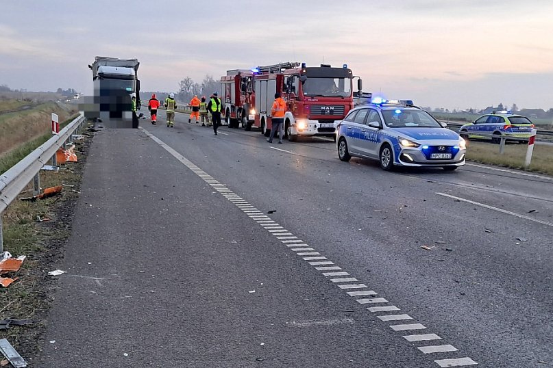 Zderzenie ciężarówek na S5