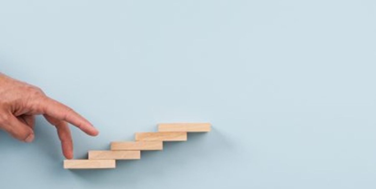 Jak nowoczesne techniki sprzedaży zmieniają skuteczność zespołów handlowych