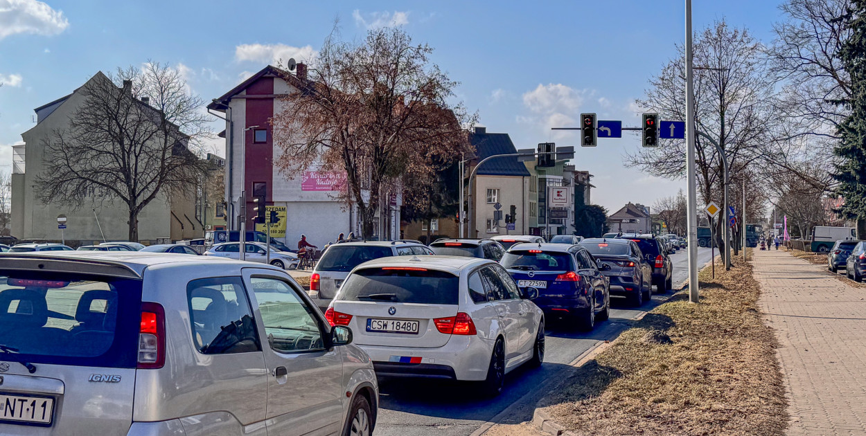 Czerwona pułapka w centrum Świecia. Awaria zaskoczyła kierowców
