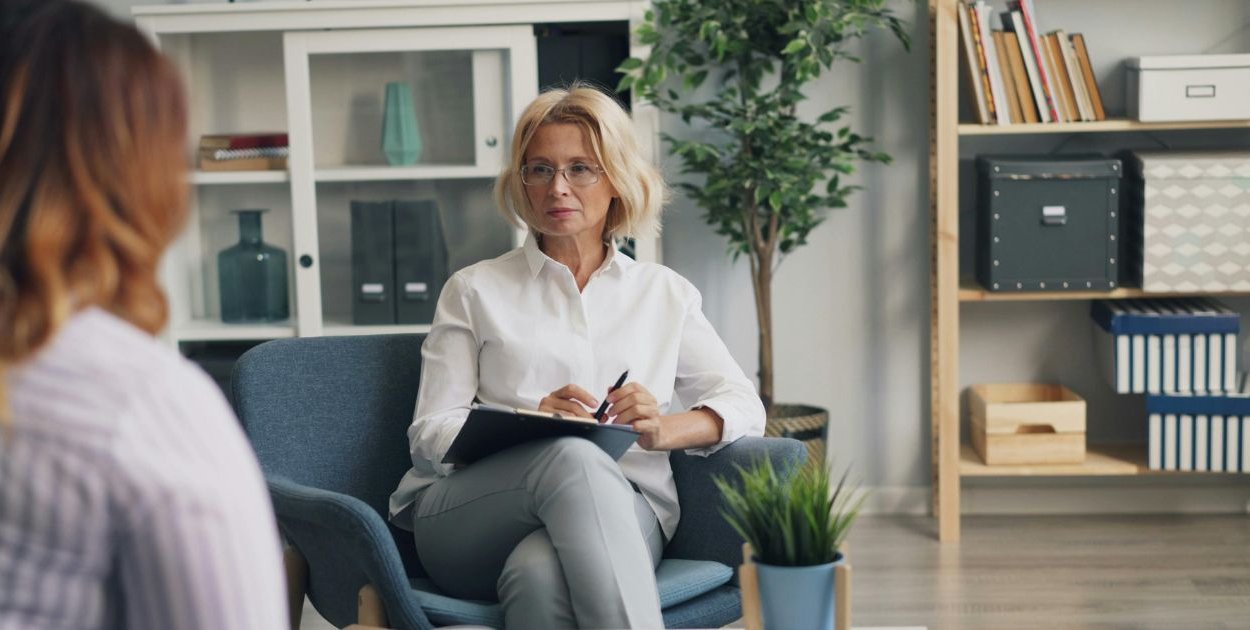 Ile zapłacimy za psychoterapię w 2026 roku? Sprawdzamy koszty