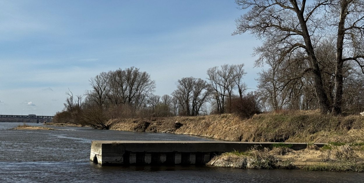 Ciemnobrązowe ścieki w Wiśle: Są wyniki kontroli w Mondi Świecie