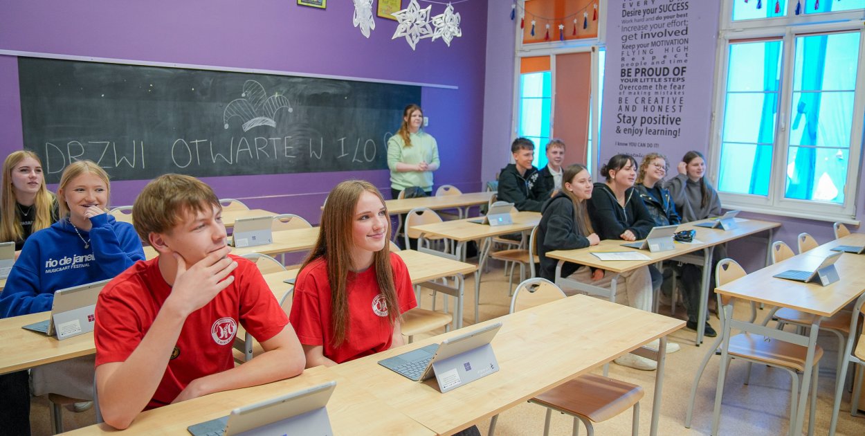 Od biologicznych eksperymentów po Euroschoolsport – I LO w Świeciu otworzyło swoje